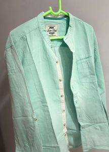 Men's Light Blue Collared Shirt