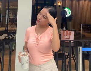 Cute Pink Ribbed Tie-Front Top