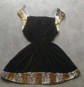 Black Velvet Top with Leopard Print Trim