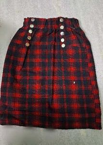 Gothic checked bodycon skirt with buttons