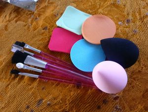 Makeup Brush + Sponge Combo Set