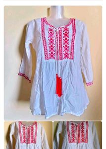 🎁Buy 1, Get 1 Free🎁  Size M/L Floral Pink Top