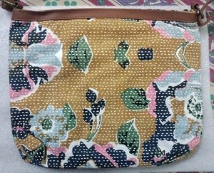 Fiona Sling &amp; Pouch Gift Set.