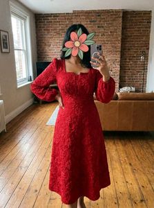 Elegant Red Textured Midi Dress