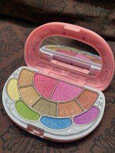 Cute Makeup Box