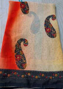 Beautiful Paisley Print Saree