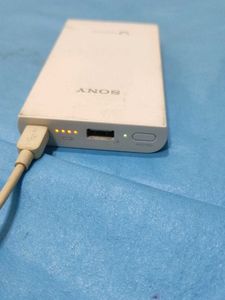 Sony power bank (10000 mAh)