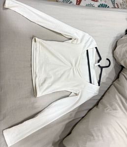 White Long Sleeve V-Neck Top