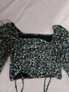 Floral Puff Sleeve Ruched Crop Top