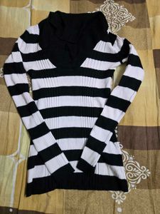 Striped Long Sleeve Knit Top