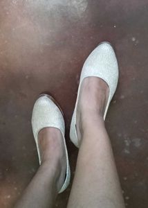 Sparkly Pointed Toe Flats