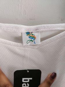BRAND NEW WHITE TOP WITH TAG SWEETHEART NECKLINE