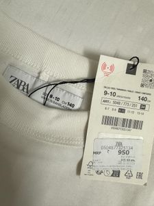 NWT ZARA White Slogan Tshirt