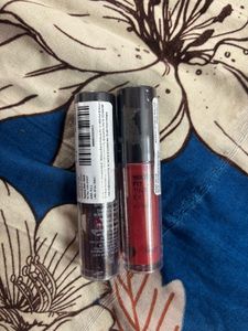 Red Liquid Lipstick sample from nykaa.