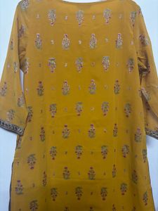 Elegant Yellow Embroidered Kurta