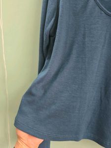 Teal Blue Long Sleeve V-Neck top