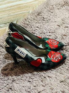 Vero Cuoui Italy Heels