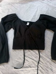 Stylish Black Puff Sleeve Top