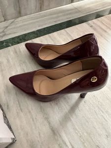 ELLE maroon burgundy patent stiletto pumps