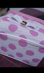 Makeup pouch or kit