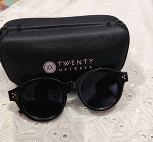 Twenty Dresses Solid Round Sunglasses