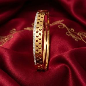 Sparkling Buckle Design Bangle