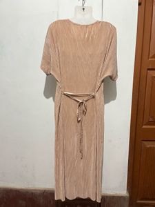 Elegant Pleated Maxi Dress