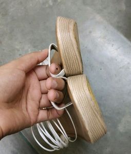 Eridani White Toe Ring Wedges
