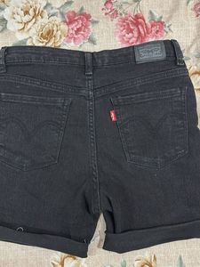 Levis High Rise Bike Shorts