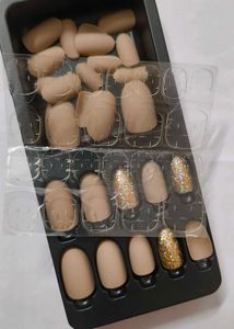 Beige &amp; Gold Glitter Press-On Nails