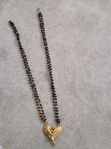 "Mangalsutra"Elegant Black &amp; Gold Jewellery Set