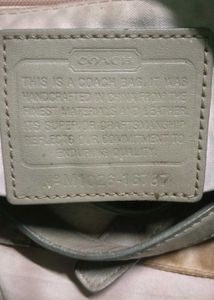 Coach Hobo Bag - Stylish &amp; Practical