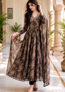 Elegant Floral Print Kurta Set with Dupatta