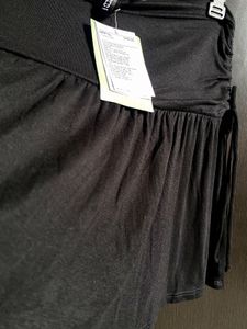 H&amp;M Black Ruffled Skirt
