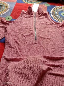 Stylish Cold-Shoulder Zip Neck Top