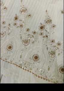 bust 46 Elegant nayra Suit