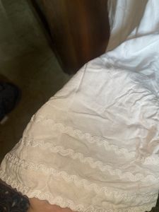 Print Kurta and white rayon pant pan