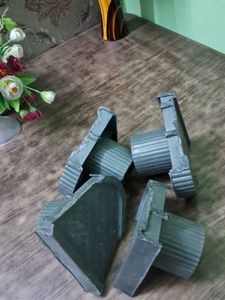 Unique Tiered Black Vase of 4
