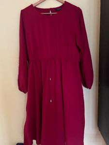 Elegant Magenta Midi Dress