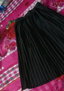 Selling Black Skirt