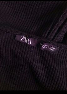 Zara Ribbed V Neck Button up top