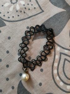 Chic Choker Necklace with Pearl Pendant