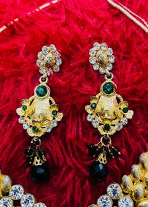 Gold &amp; Green Necklace Set