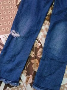 Stylish Embellished Blue Denim Jeans