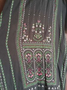 branded ladies kurti.
