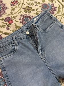Light Wash Flared Jeans