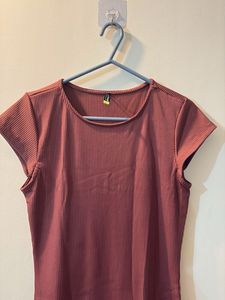 Maroon Short Sleeve Sheath Dress
