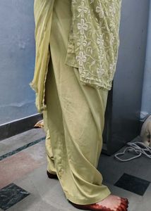 Beautiful Embroidered Kurta Set 90s