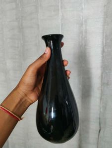 Elegant Black Vase