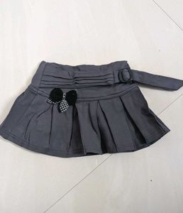 Cute Grey Pleated Skirt with Bow